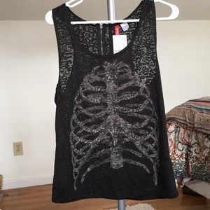 Ribcage tank